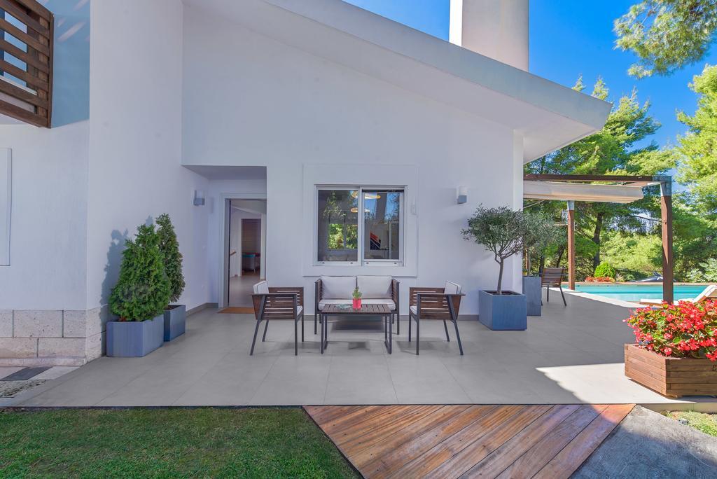 The White Villa At Sani Sani  Ngoại thất bức ảnh