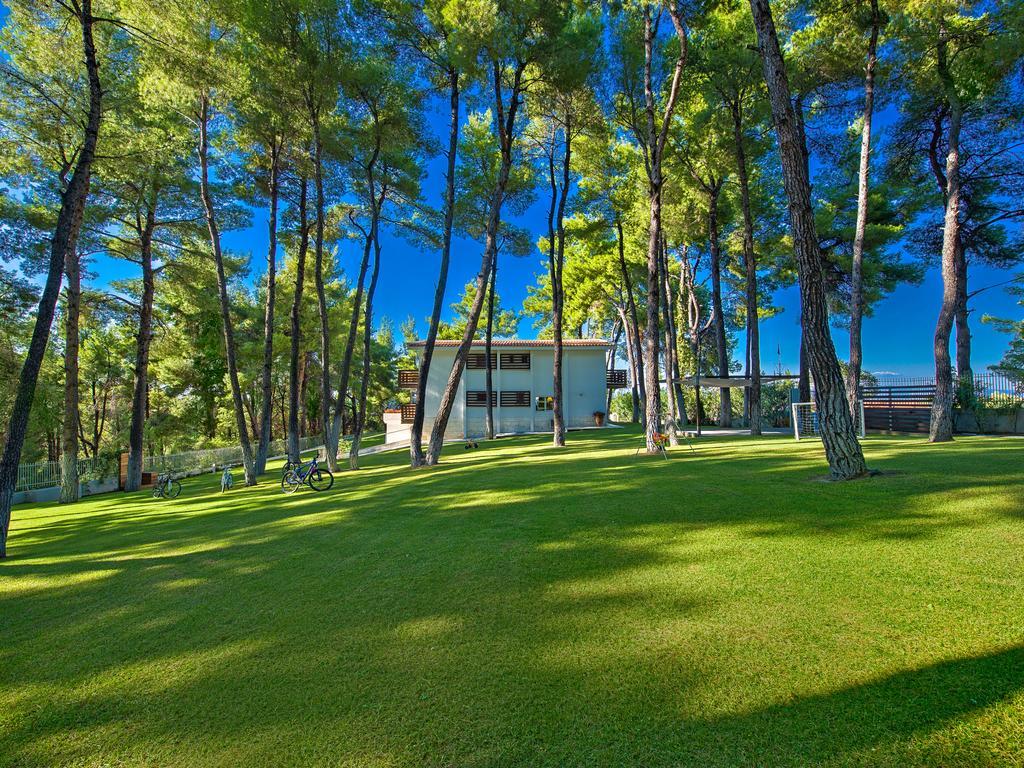 The White Villa At Sani Sani  Ngoại thất bức ảnh